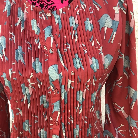 Anthropologie Geisha Designs Deer print red pleated  blouse  XS - Picture 3 of 7